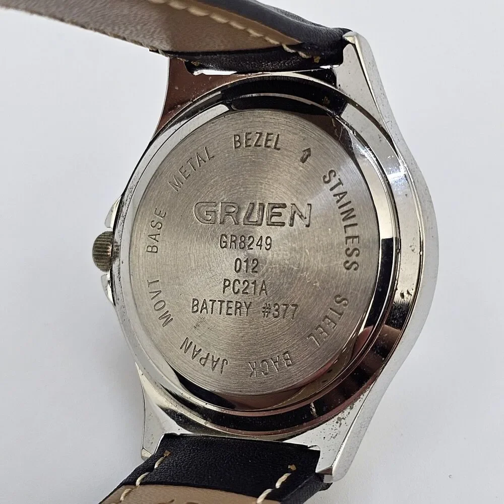 Gruen Women's Watch 36MM White Dial New Black White Leather Bands New‎ Battery